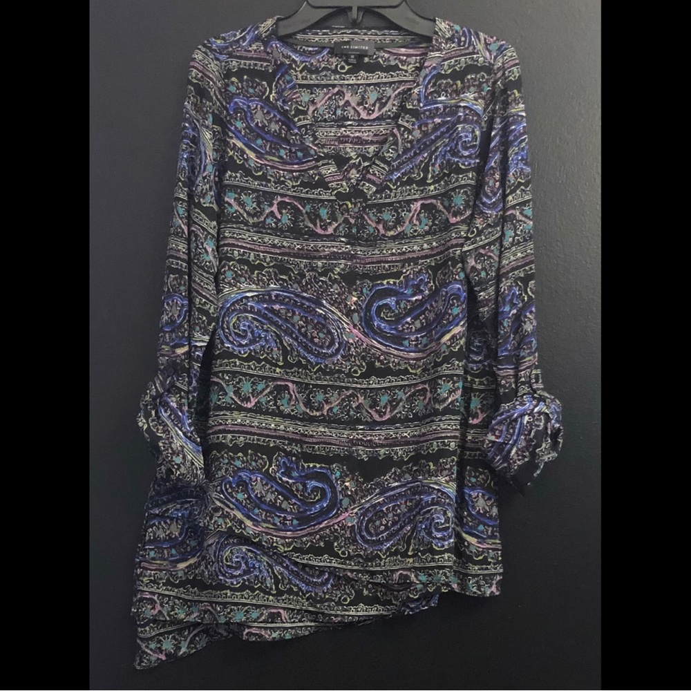 The Limited Paisley V-Neck Tunic Top